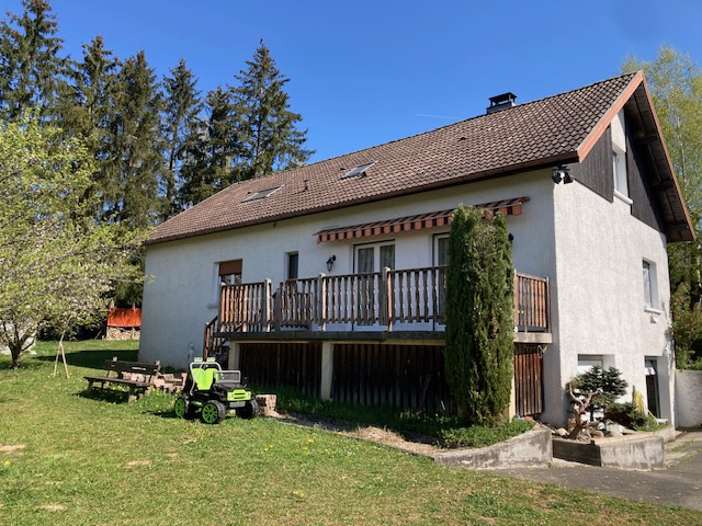 Montbéliard 25200 – Vente maison/villa 8 pièces 6 chambres